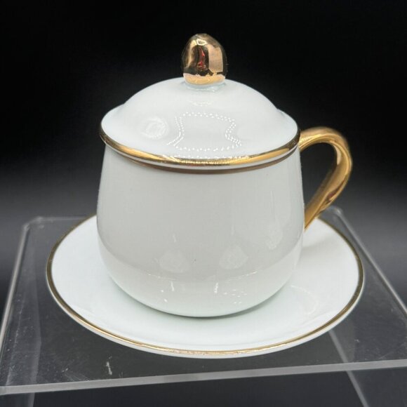 Vintage  Andrea by Sadek De Creame Demitasse Tea Cups with Lids Gold Trim - Picture 5 of 10